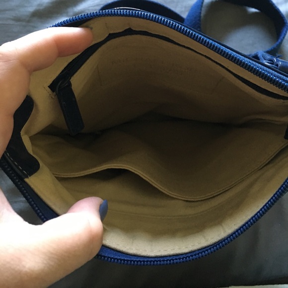 Michael Kors crossbody. Can hold an iPad. - Picture 3 of 5